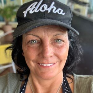 Meet your Posher, Nadia